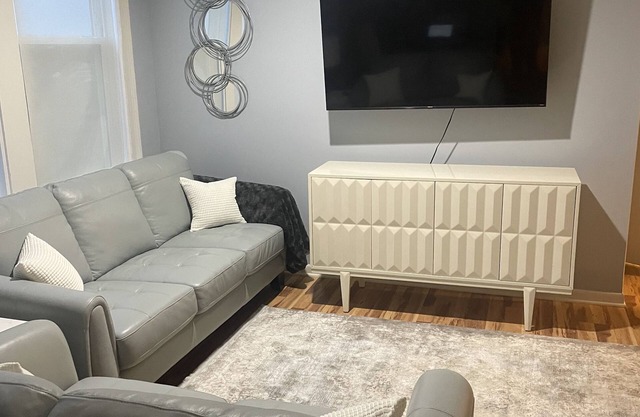 Beautiful 7th Floor Condo in Gainesville, Florida!