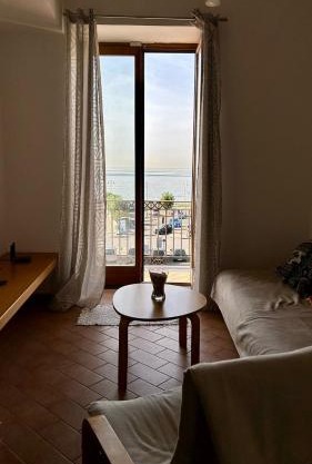 Beautiful and Cozy Seaview Residence