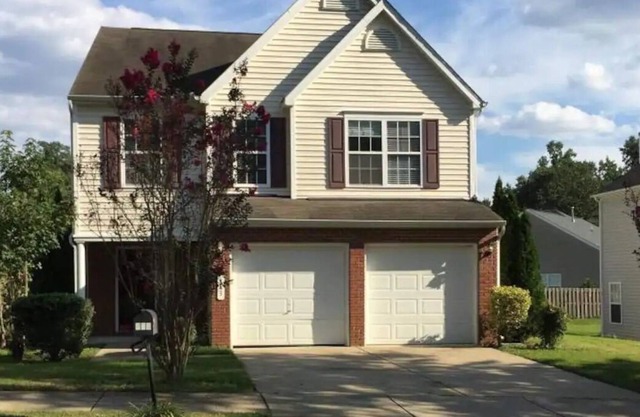 Beautiful and Relaxing Home in Fuquay-Varina