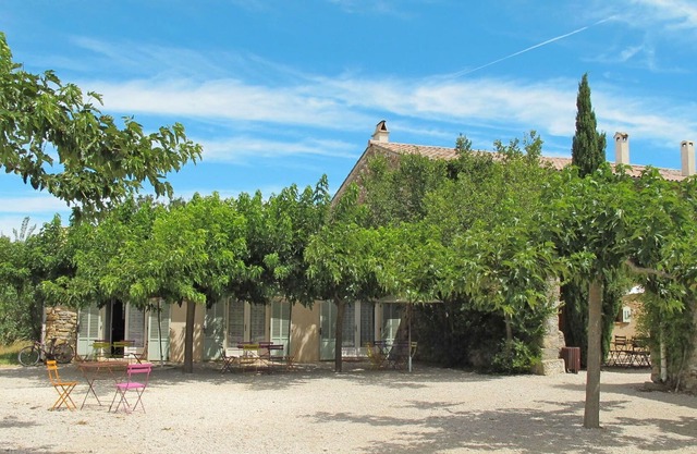 Beautiful apartment in villa for 6 people with pool, WIFI, TV, terrace, panoramic view and parking