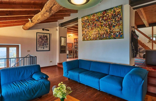 Beautiful apartment in villa for 6 people with WIFI, TV and patio