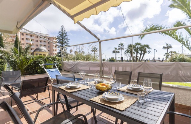 Beautiful apartment for 7 guests with WIFI, TV, terrace, pets allowed and parking