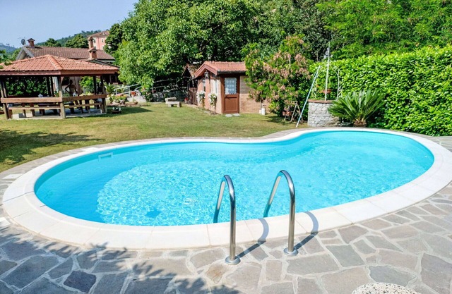 Beautiful apartment for 6 people with A/C, WIFI, private pool, TV and terrace