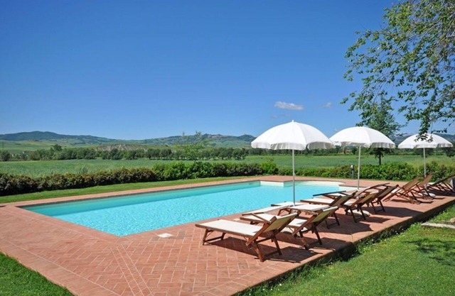Beautiful apartment for 5 people with pool, WIFI, TV and panoramic view, close to Montepulciano