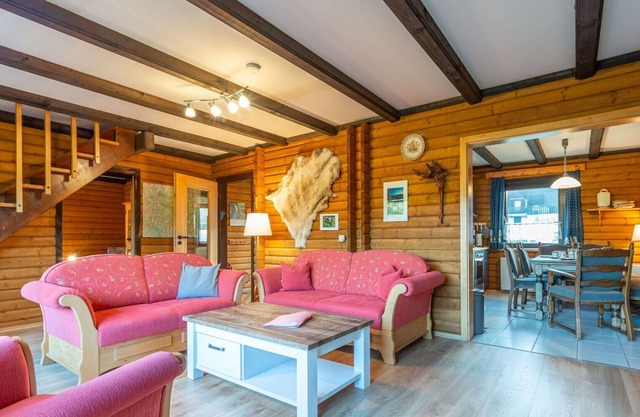 Beautiful apartment for 4 people with WIFI, TV, balcony and parking