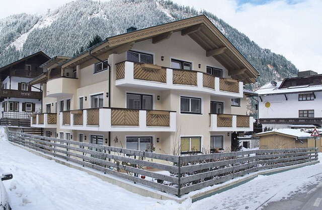 Beautiful apartment for 2 guests with WIFI, terrace, pets allowed and parking