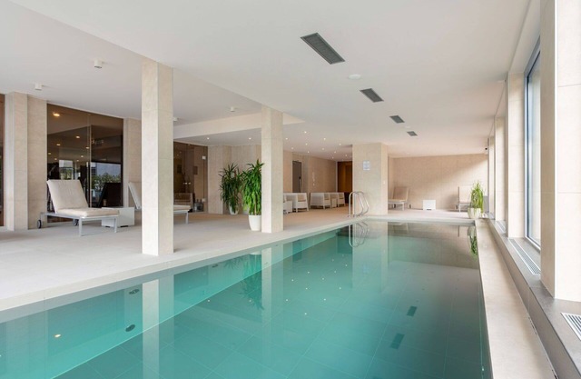 Beautiful apartment for 4 guests with A/C, hot tub, WIFI, pool, TV, balcony and panoramic view