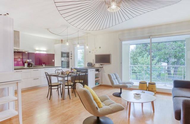 Beautiful apartment for 4 people with WIFI, TV, balcony and parking