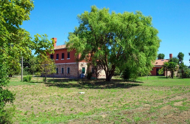Beautiful apartment for 4 people with A/C, WIFI, TV and patio