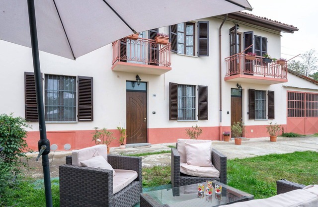 Beautiful apartment for 6 people with WIFI, patio, pets allowed and panoramic view