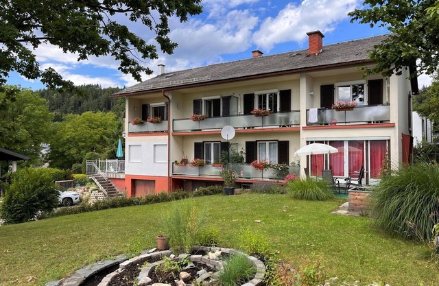 Beautiful apartment for 4 people with WIFI, TV, terrace, pets allowed and parking