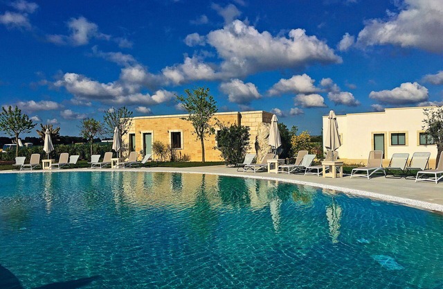 Beautiful apartment for 2 guests with pool, A/C, WIFI, TV, panoramic view and parking