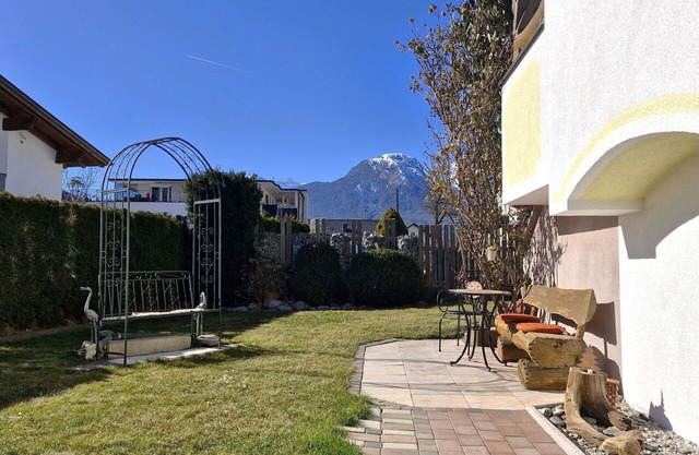 Beautiful apartment for 2 people with WIFI, TV, patio, pets allowed and parking