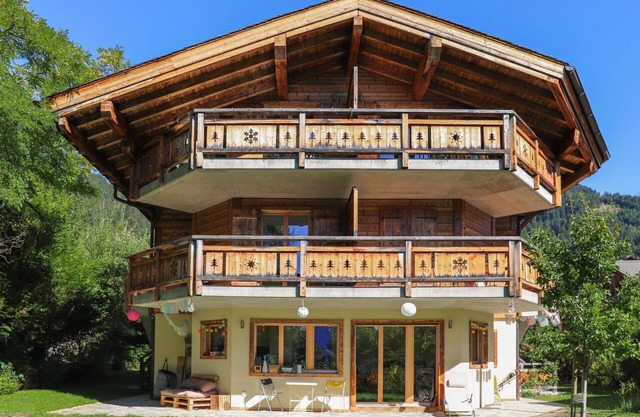 Beautiful apartment for 6 people with hot tub, WIFI and balcony