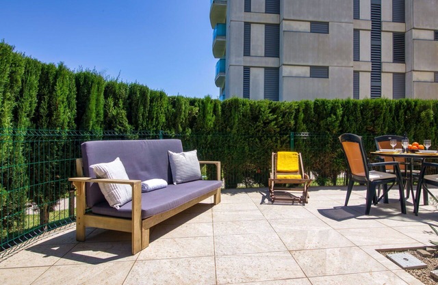 Beautiful apartment for 2 people with WIFI, pool, A/C, TV, terrace and pets allowed