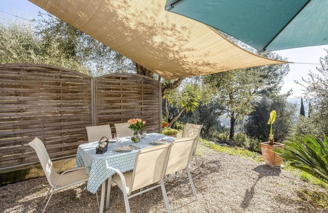Beautiful apartment for 5 guests with WIFI, TV, terrace and parking