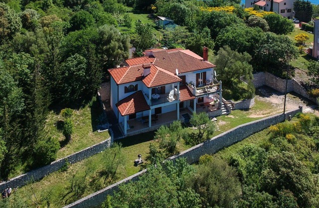 Beautiful apartment for 4 guests with A/C, WIFI, TV, terrace and pets allowed