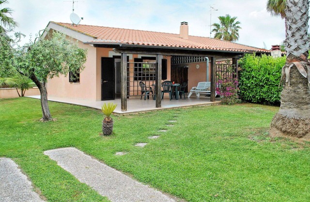 Beautiful apartment for 6 people with WIFI, A/C, TV, terrace and pets allowed