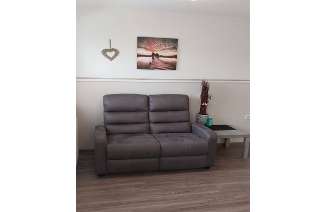 Beautiful apartment in villa for 7 guests with WIFI, TV, patio and pets allowed