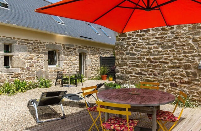Beautiful apartment in villa for 4 people with WIFI, TV, terrace and parking