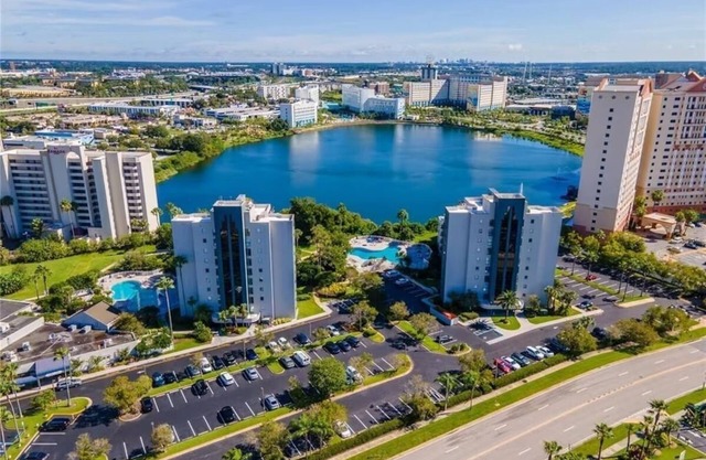 Beautiful apartment near Universal Studios nAmazing location