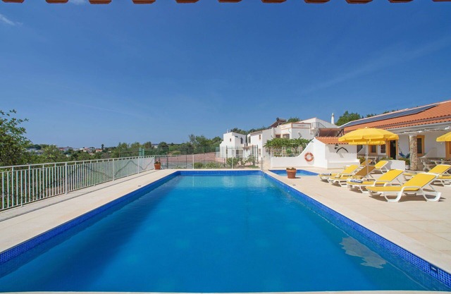 Beautiful apartment in villa for 3 guests with pool, A/C, WIFI, TV and terrace