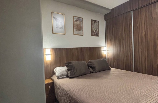 Beautiful Apartment Super located