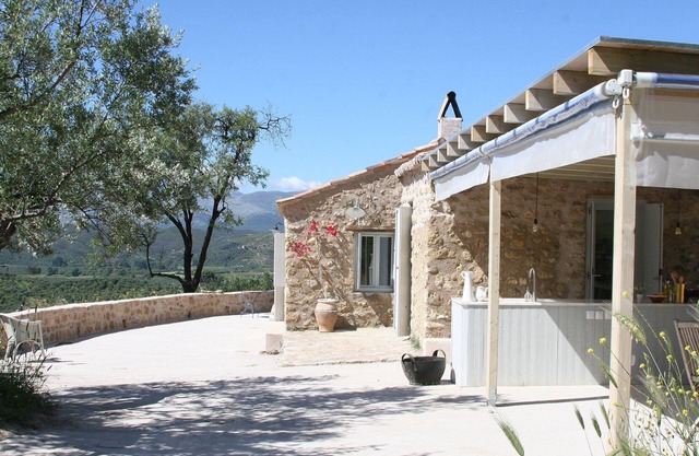 BEAUTIFUL AUTHENTIC HOUSE ON TOP OF A MOUNTAIN, WIDE VIEW OVER SEA AND MOUNTAINS