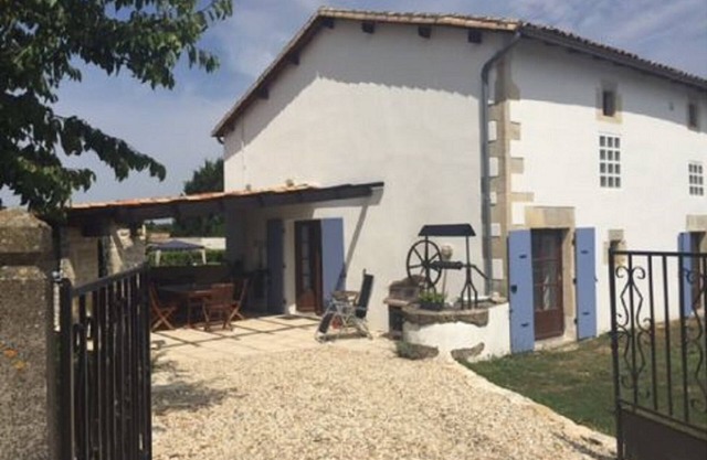 Beautiful Barn Conversion Close to Lake