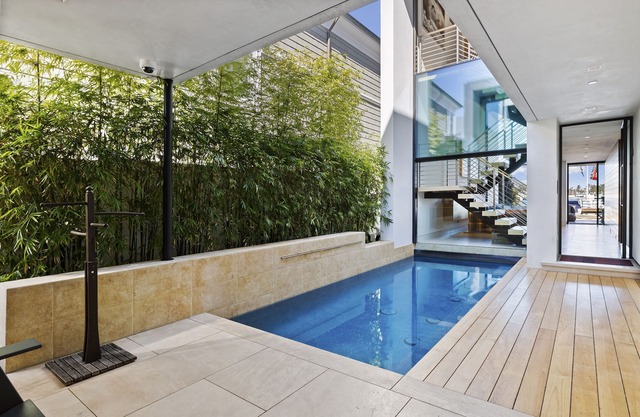 Beautiful Bayfront Rental