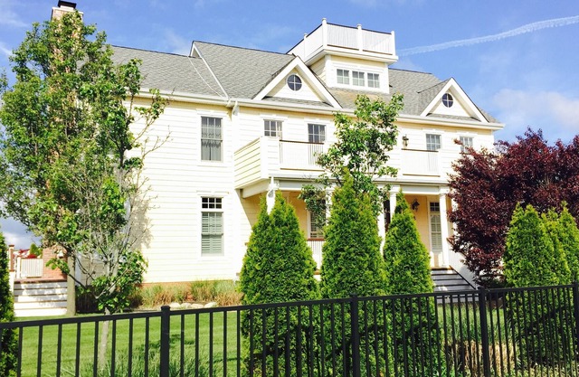 Beautiful beach house one block from Monmouth Beach Club with private Pool