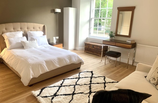Beautiful Boutique Edinburgh Garden Flat