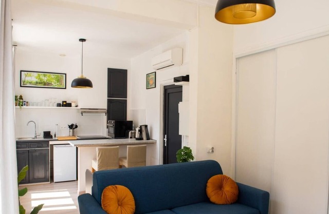 Beautiful, bright studio in Toulouse