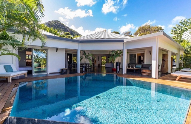 Beautiful Carmen Luxury villa