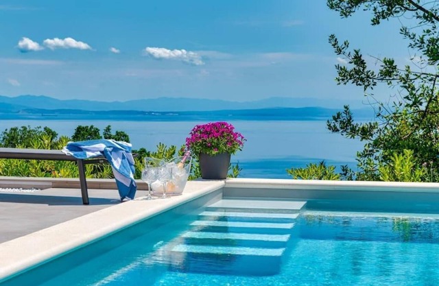 Beautiful Casa Marta offers everything that you need for your dream vacation .