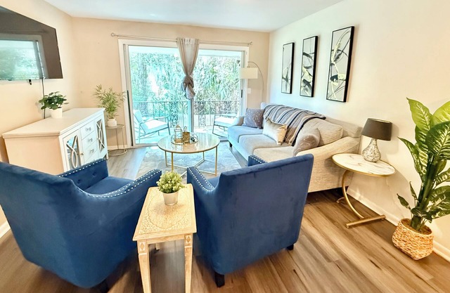 Beautiful Condo! Very peaceful and Safe!