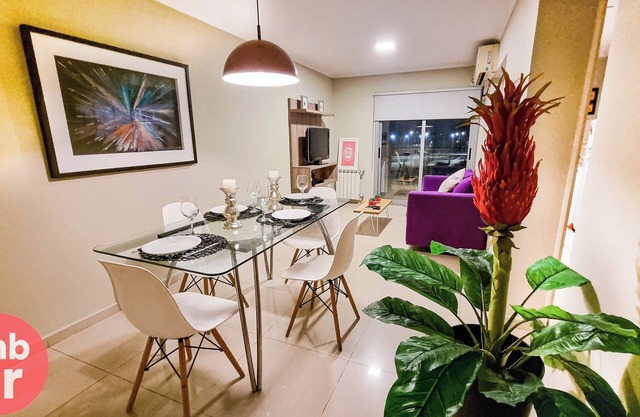 Beautiful condo with Swimming Pool and 24/7 security