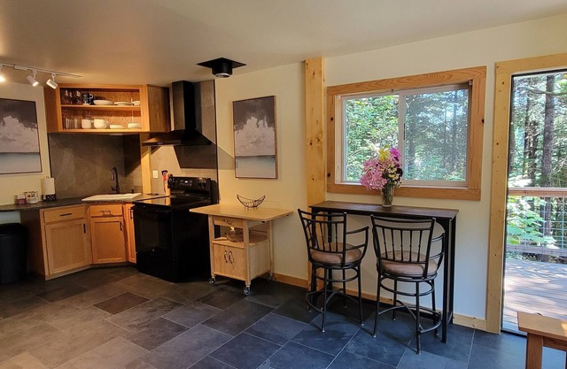 Beautiful cottage, close to beach