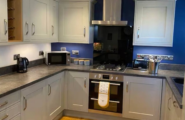 Beautiful cottage near the sea, pet friendly