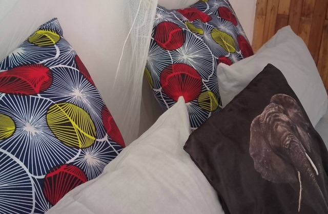 Beautiful Family Cottage at The Stonehouse in Chimanimani - private and spacious