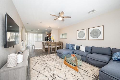 Beautiful Family Townhome, Near The Parks - 8000-104