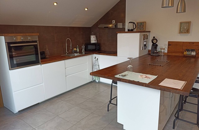 Beautiful new apartment in Chartreuse house
