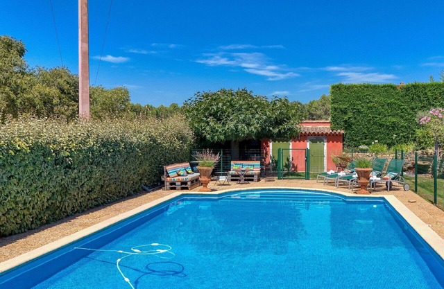 Beautiful private villa for 8 guests with private pool, WIFI, A/C, TV and terrace