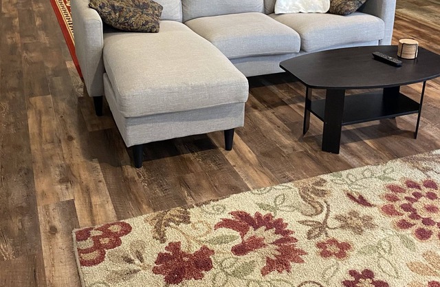 Beautiful Fredericksburg 3 bedroom apartment