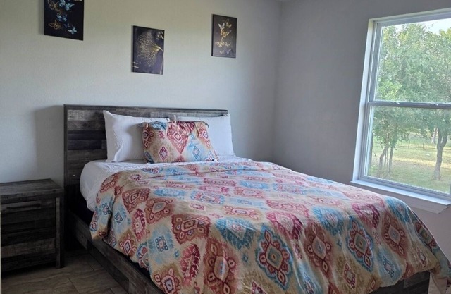 Beautiful Guest House: Perfect Escape Near COTA & Tesla