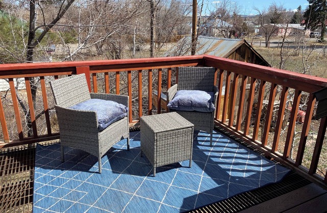 Beautiful guesthouse close to Telluride and desert