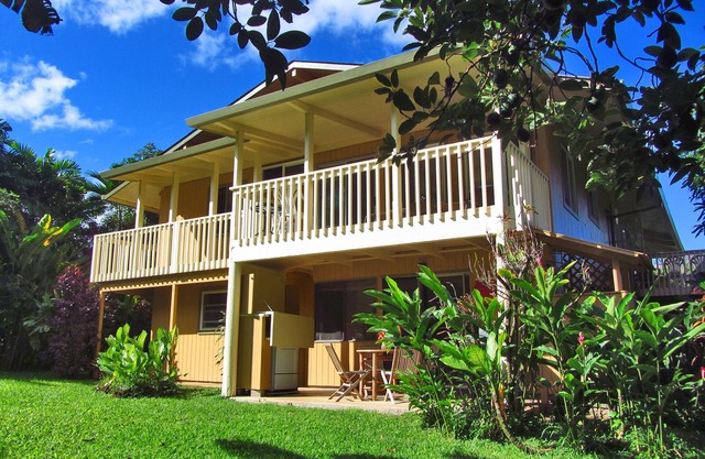 Beautiful Hanalei Home One Block to the Beach at Magnificent Hanalei Bay