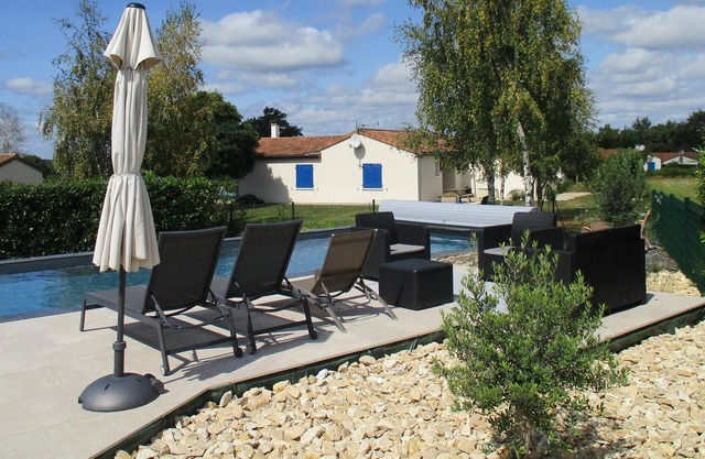 Beautiful holiday home next to a 27-hole golf course