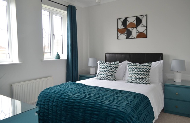 Beautiful Home in Derby Long/Med/Short Stay