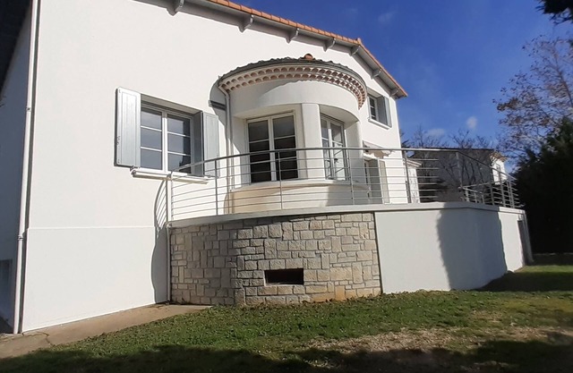 Beautiful house 5 min from Pontaillac beach - 4 bedrooms - sleeps 8